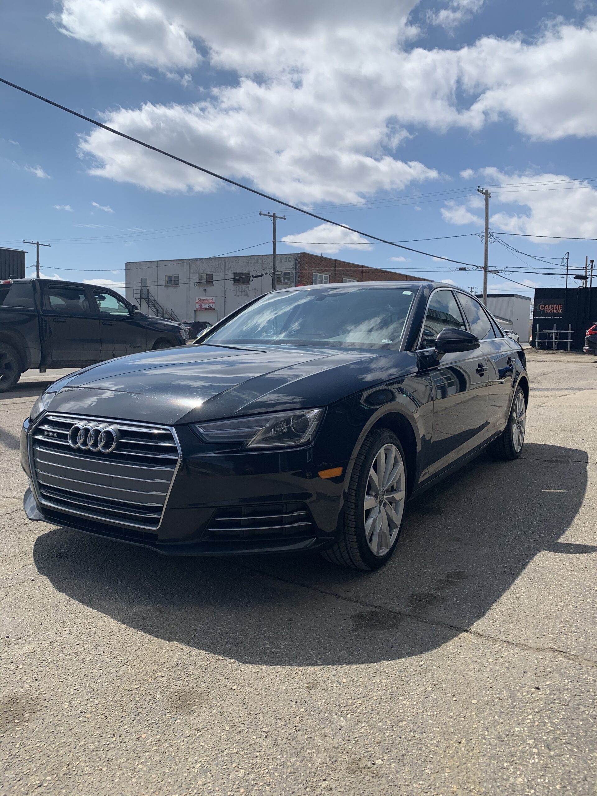 2017 AUDI A4 quattro Premium