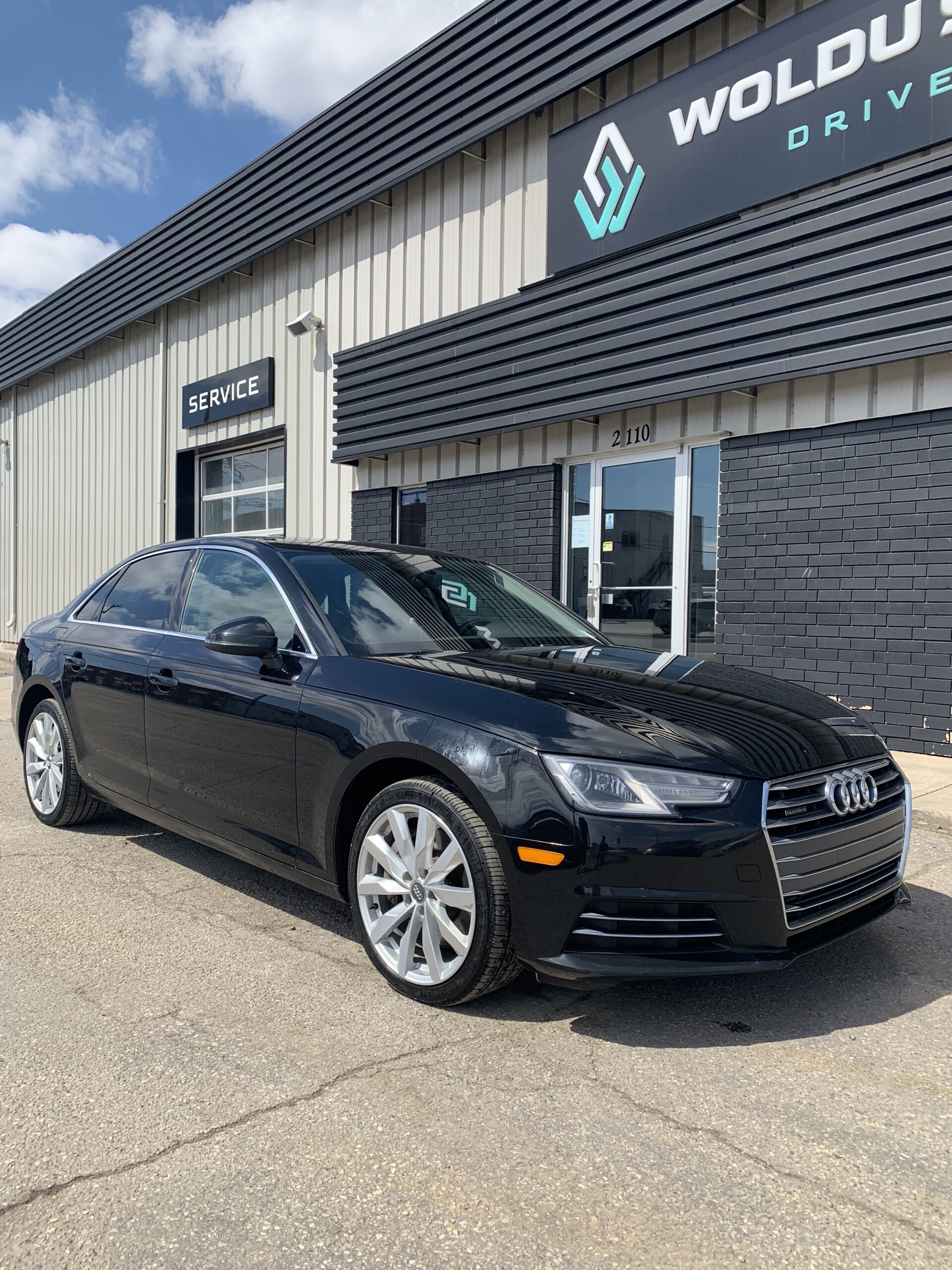 2017 AUDI A4 quattro Premium