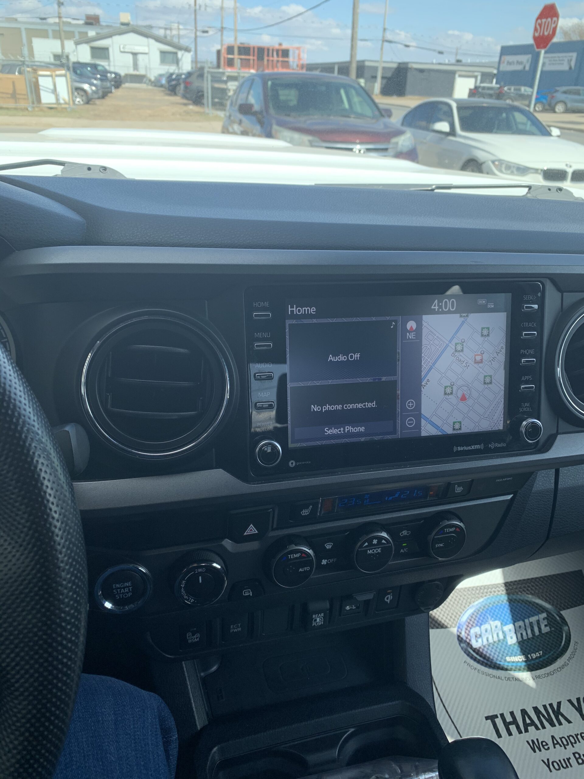 2020 TOYOTA Tacoma SR5