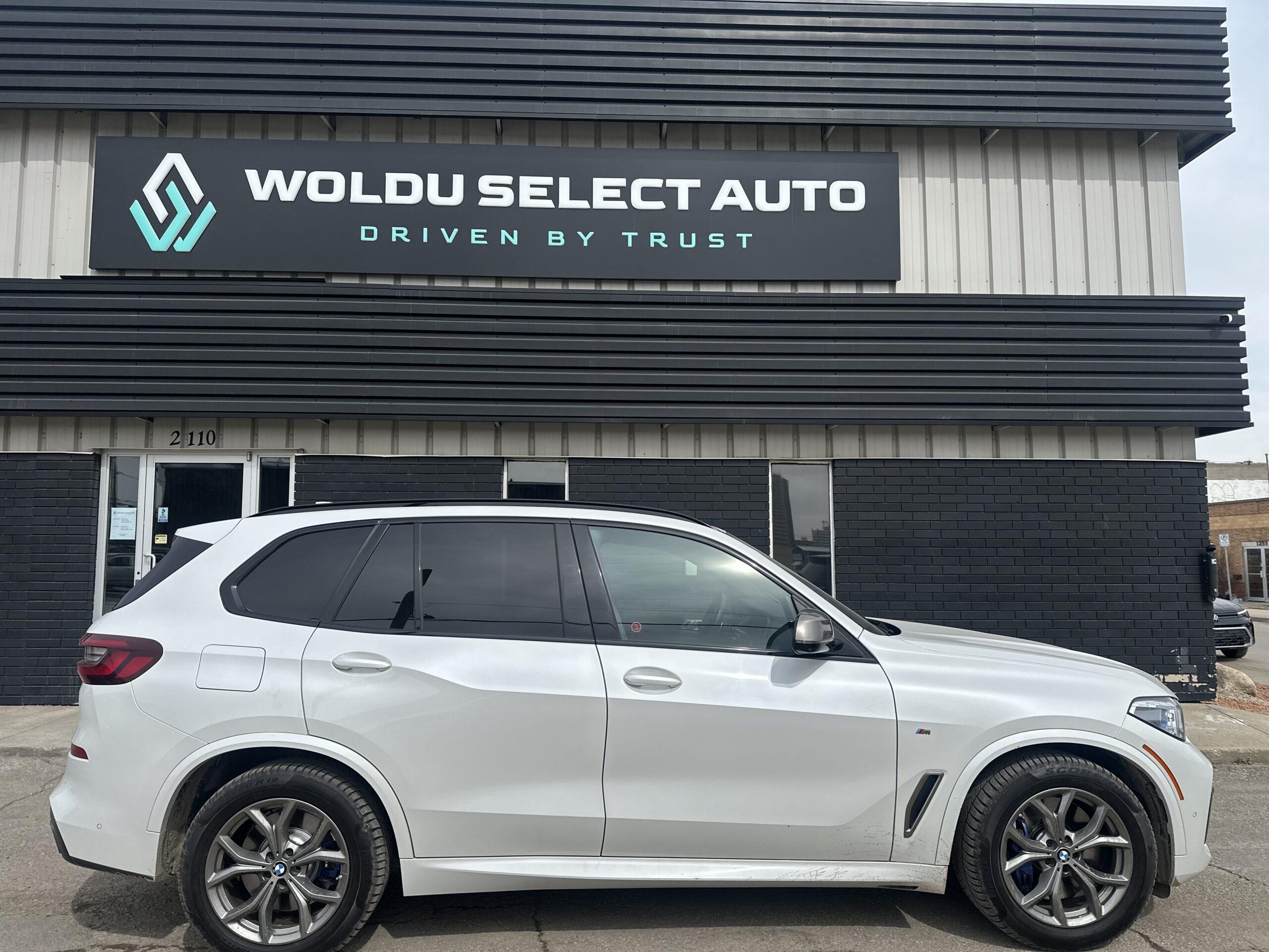 2020 BMW X5 M50i