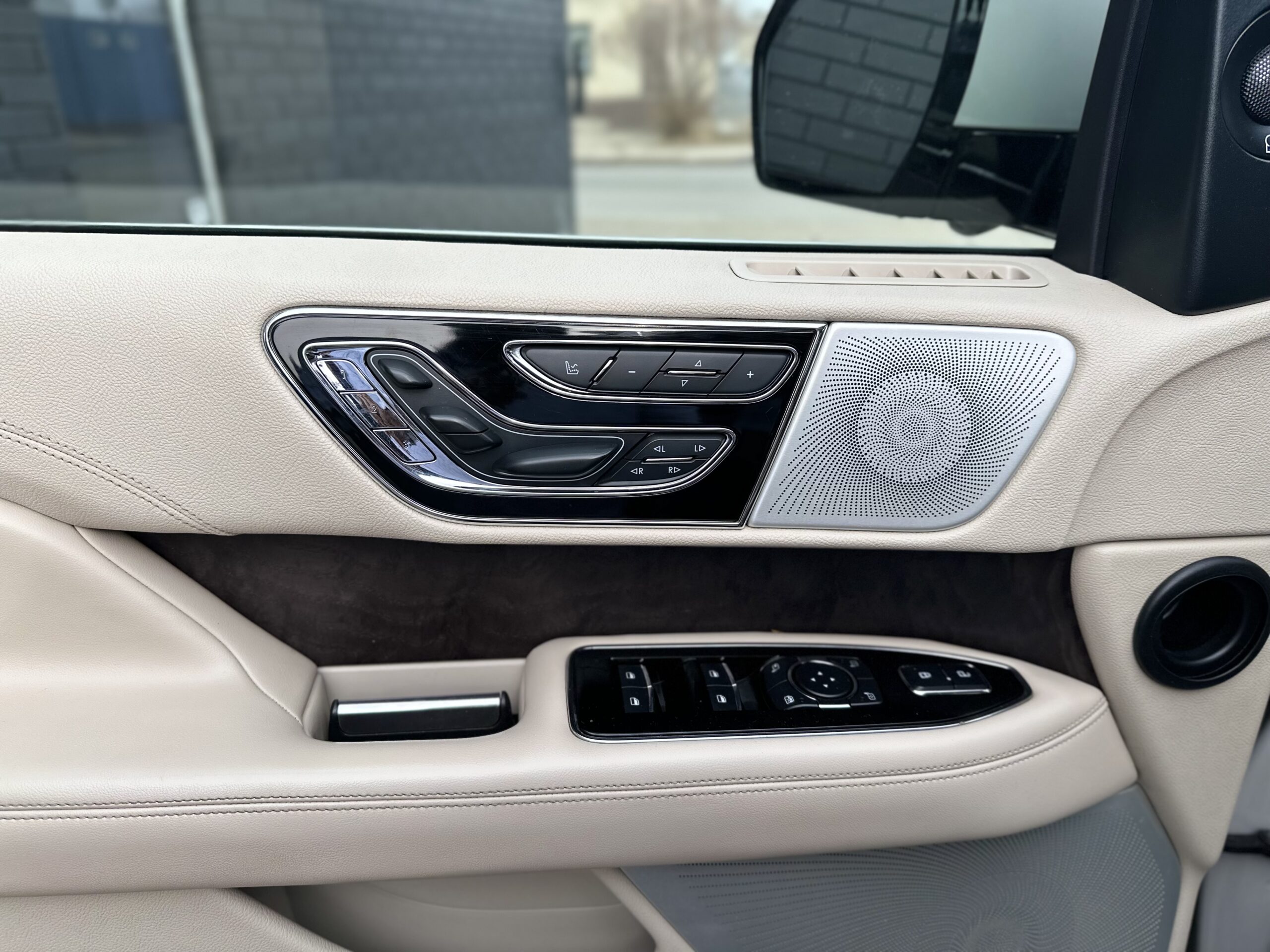 2021 LINCOLN Navigator L Reserve